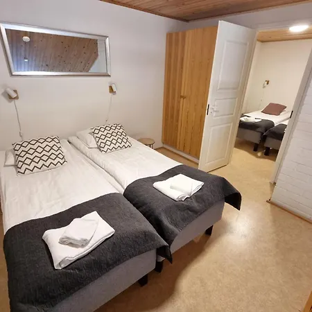 Kuukkeli Teerenpesue E 33