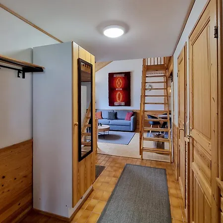 شقة Kuukkeli Teerenpesue E 33