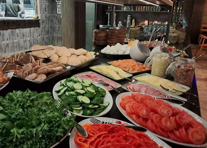 Kuukkeli Teerenpesue E 33 *